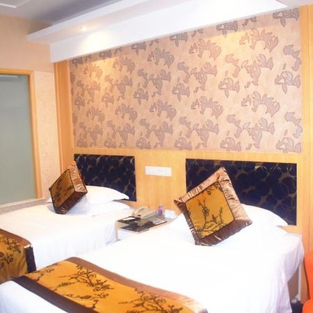 Puxi New Century Hotel Шанхай Экстерьер фото