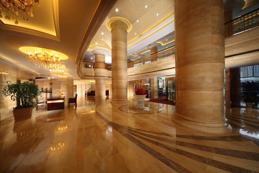Puxi New Century Hotel Шанхай Экстерьер фото